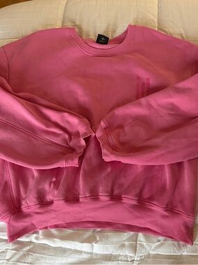 WICKED CREWNECK SWEATSHIRT MEDIUM